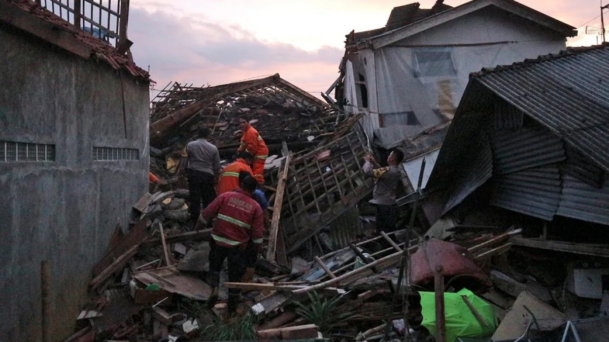 Death Toll Rises To 162; Several Hundreds Injured