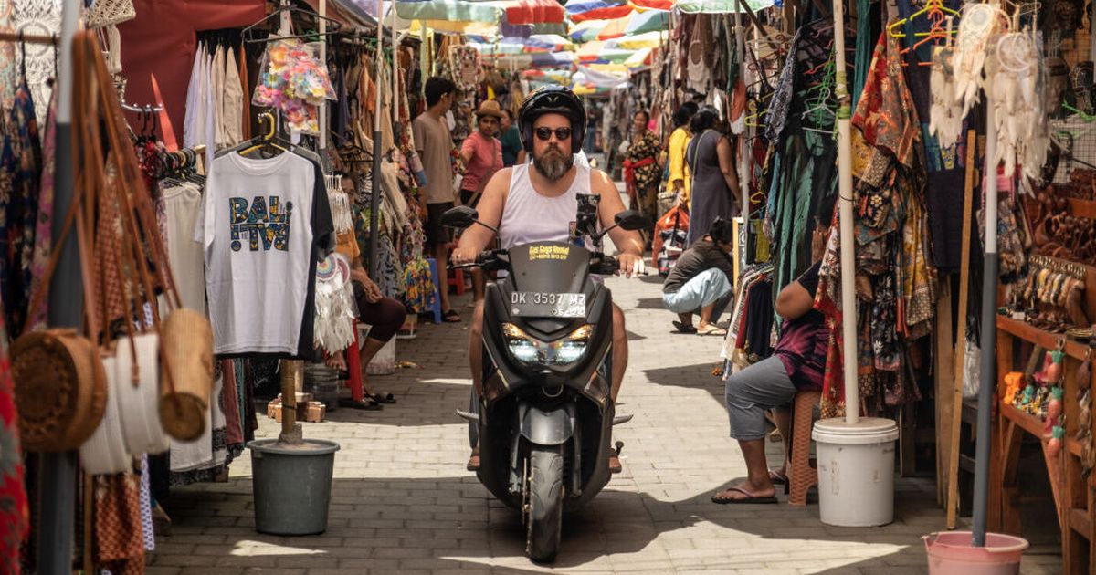 Bali to ban holidaymakers from renting motorbikes as part of tourist clampdown - World News