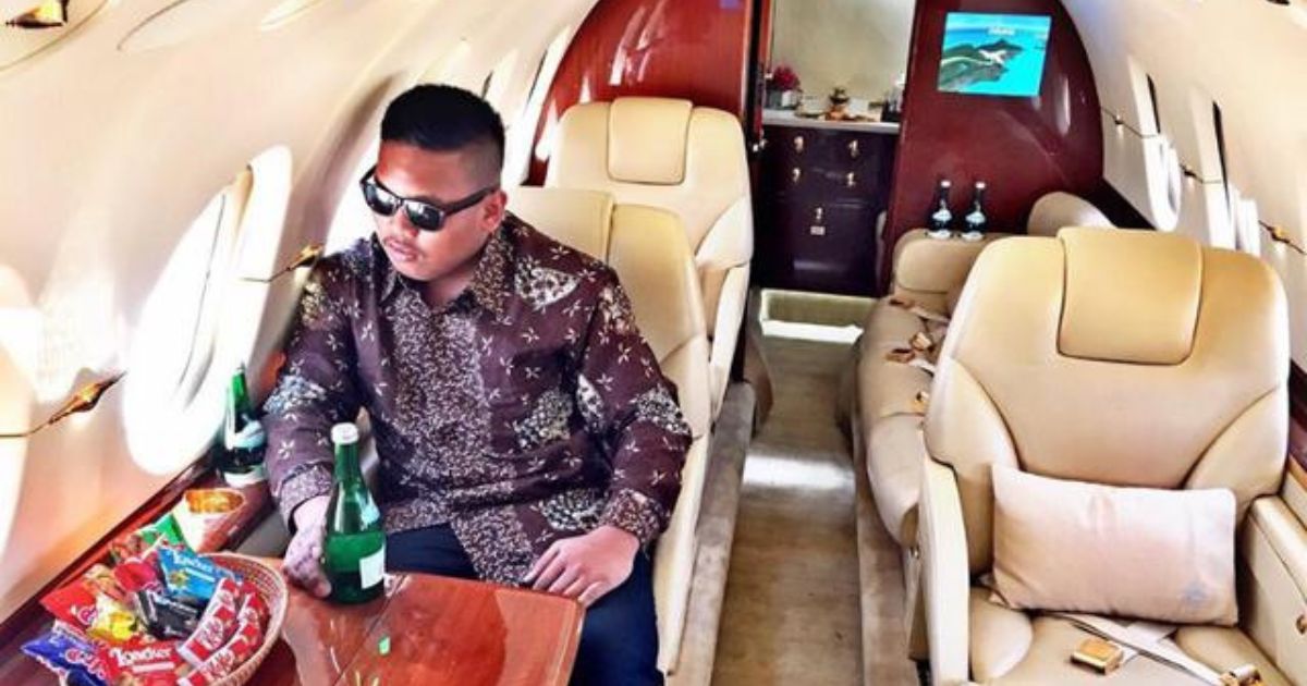 Ajudan Pribadi posing in a private jet. Photo: Instagram
