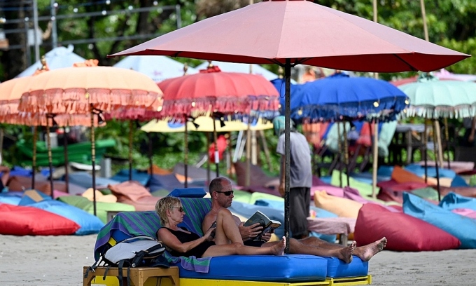 Indonesia to tighten control of foreign tourists in Bali