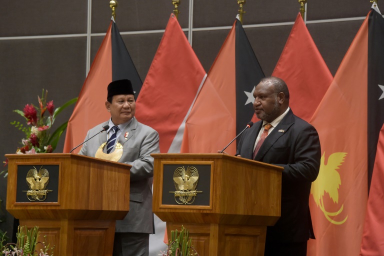 Indonesia's Prabowo Embraces 'Brother' Papua New Guinea