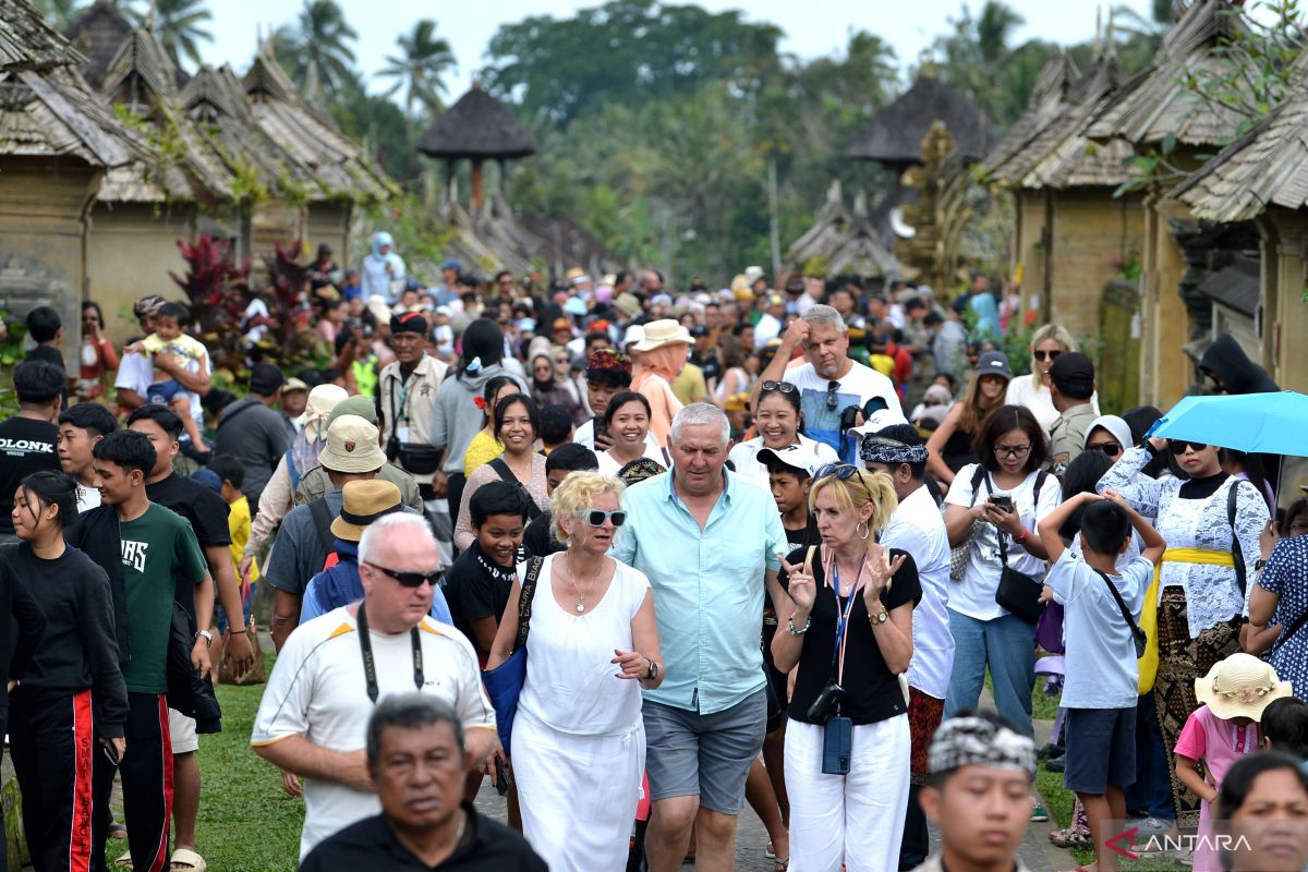 Indonesian minister urges nature-focused tourism villages