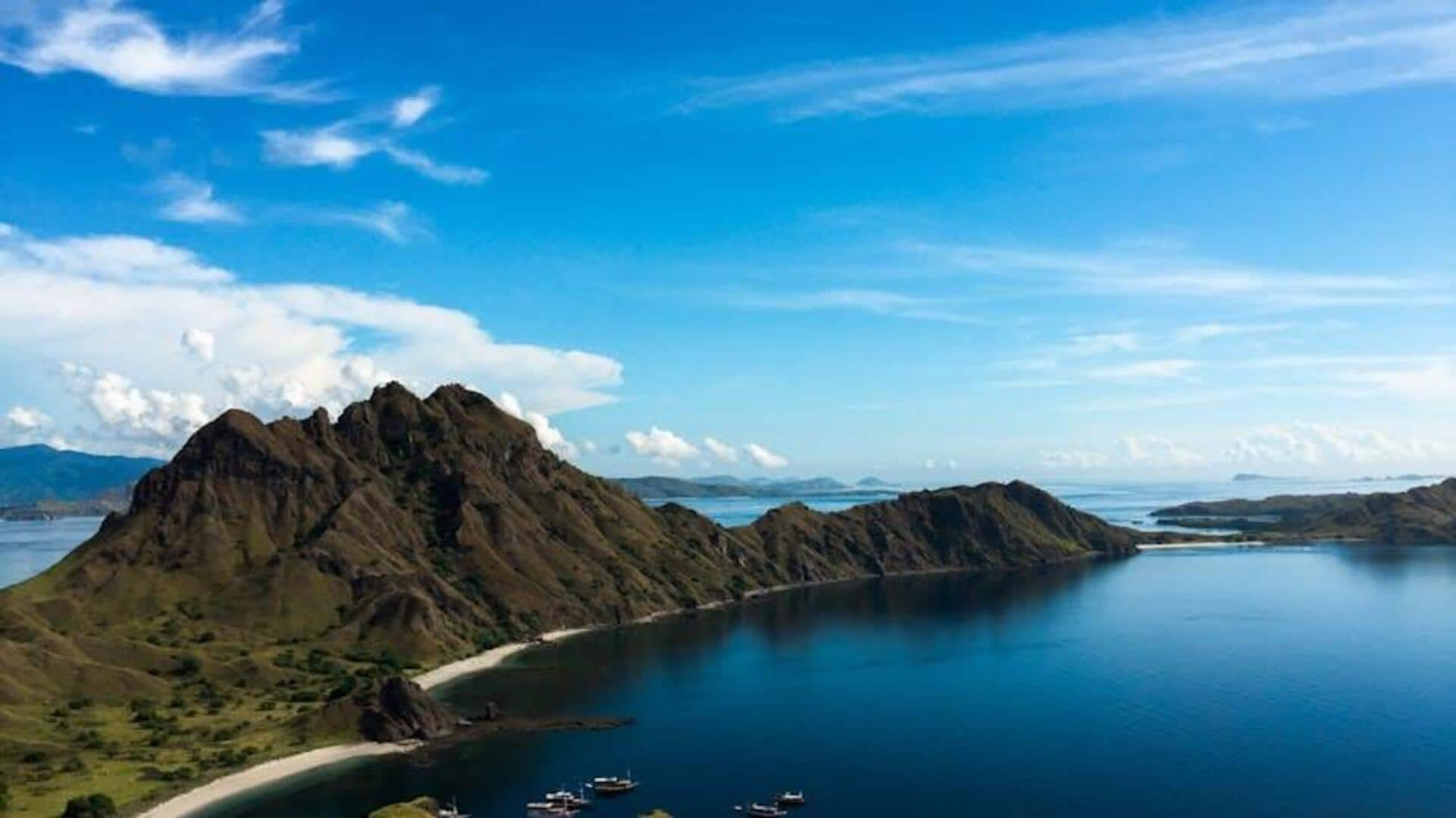 Embark on an adventure: Sailing the Komodo Islands, Indonesia